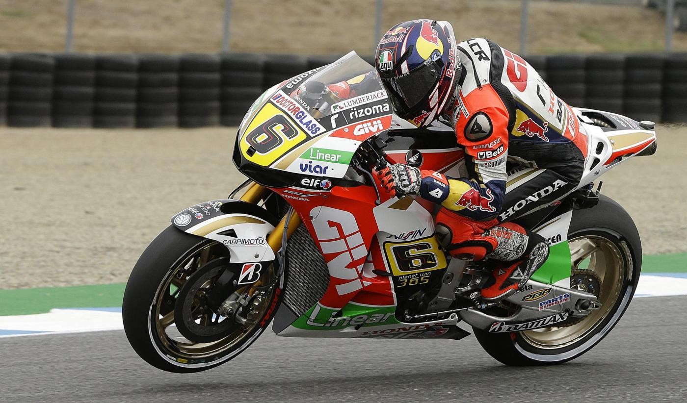 MotoGp, Bradl in pole a Laguna Seca. Marquez beffato, Rossi quarto