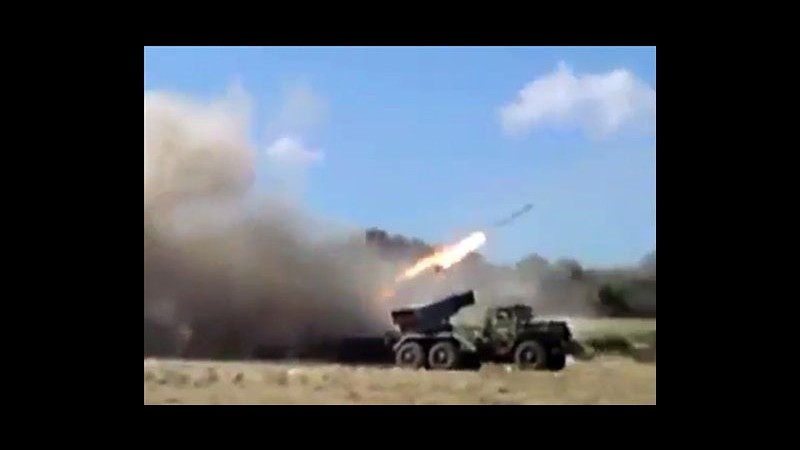 Siria, esercito bombarda Saraqeb per 3° giorno, oggi almeno 3 vittime