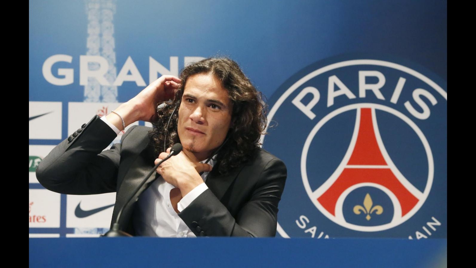 Cavani sicuro: Resto al Paris Saint Germain, qui sto bene