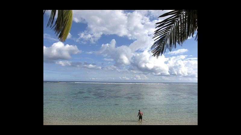 Francia, adolescente in vacanza a isola Riunione uccisa da squalo