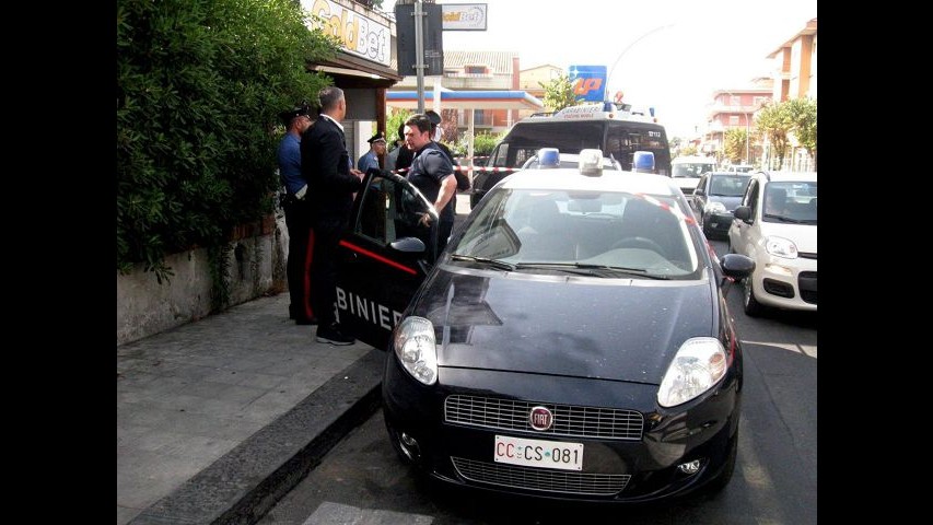 Catania, ragazza accoltellata dal padre: Stabilizzata, ma serve sangue
