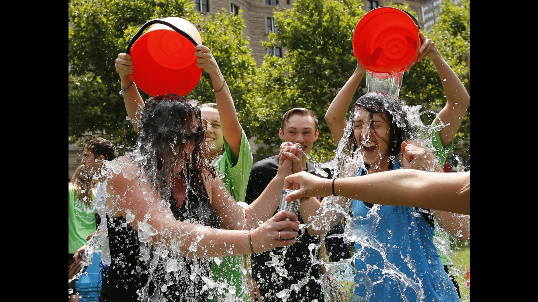 Rai, Ice Bucket Challenge per Mucciante: Nuovi spazi informativi sulla ricerca