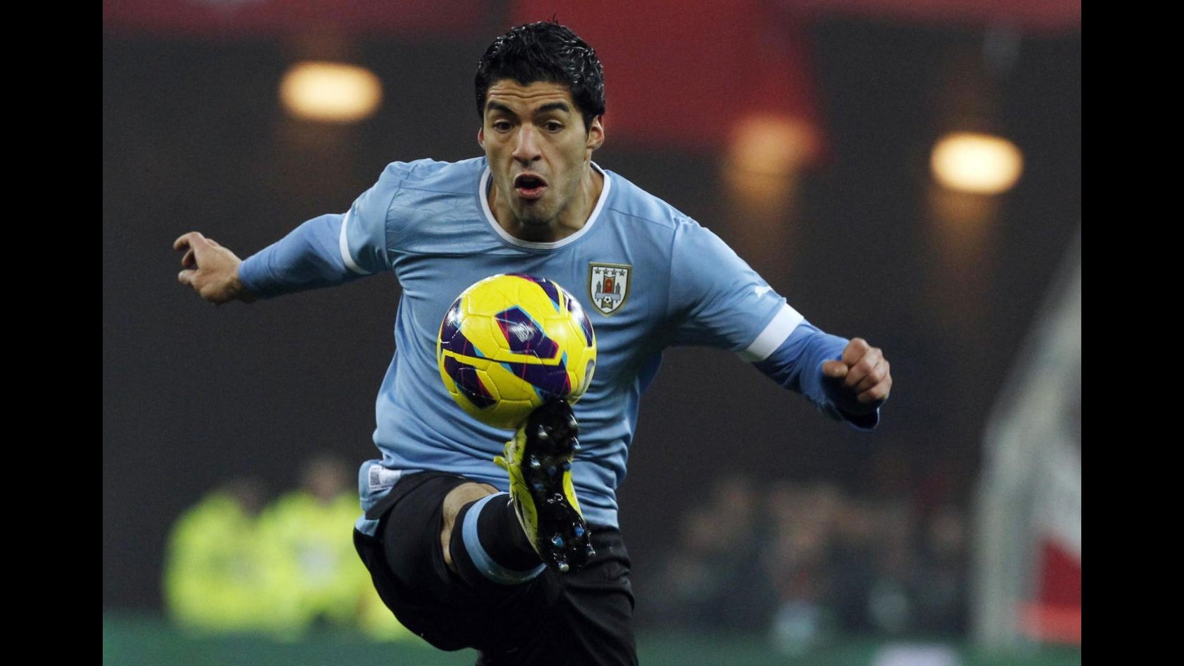 Stampa inglese: Arsenal prepara offerta 40 mln per Suarez. City sogna doppio colpo Negredo-Jovetic