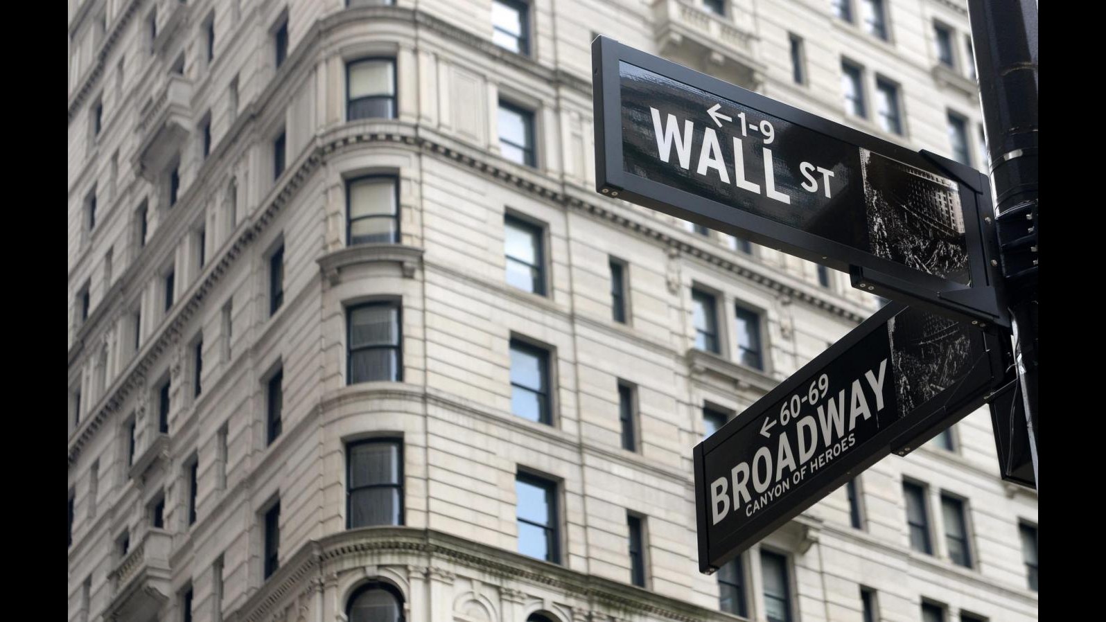 Borsa, Wall Street apre in moderato rialzo: Dow Jones +0,16%