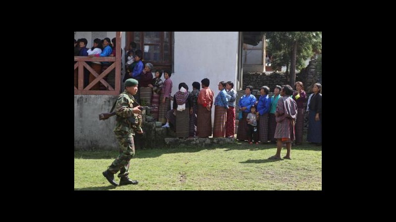 Bhutan, l’opposizione vince le elezioni nel Paese ‘della felicità’