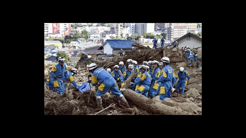 Giappone, frane a Hiroshima: i morti saliti a 39, ancora 51 dispersi