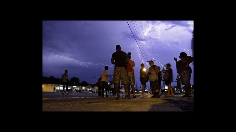 Prima notte di quiete a Ferguson: proteste limitate, 6 arresti