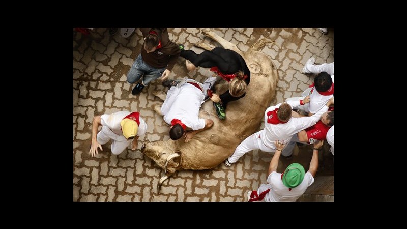A Pamplona 21 feriti in calca a ingresso arena, uno è grave