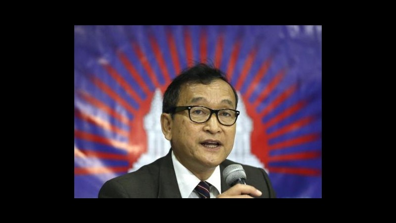 Cambogia, leader d’opposizione Sam Rainsy annuncia fine esilio