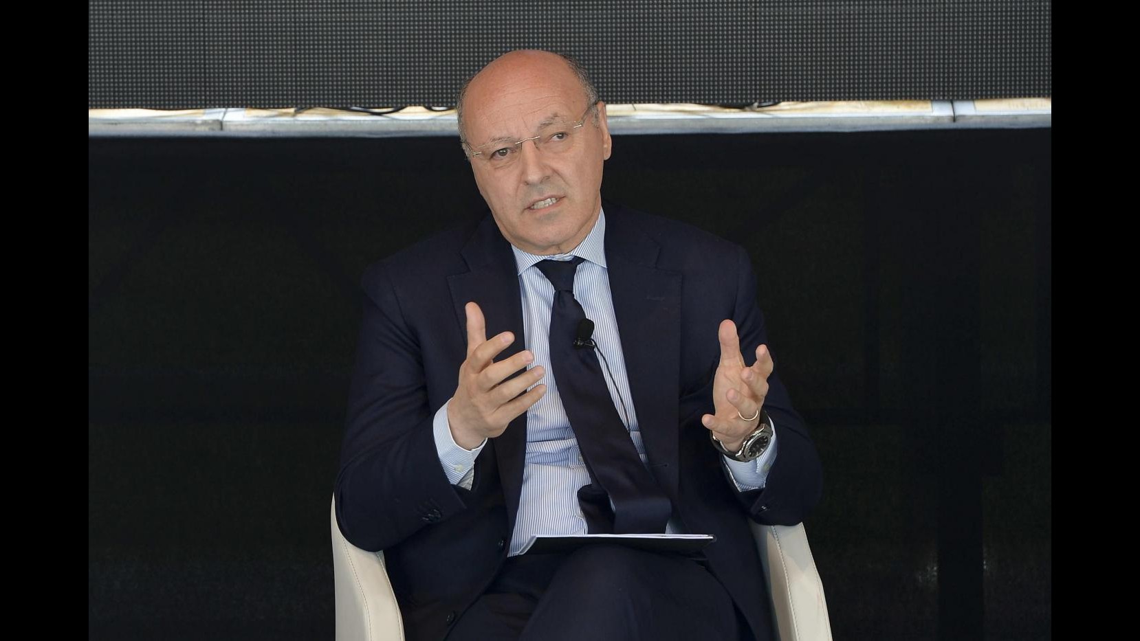 Juventus, Marotta: Vidal non è sul mercato, per Buffon rinnovo in bianco. In difesa siamo a posto