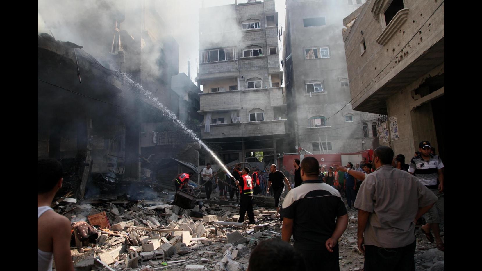 Medioriente, esercito: 30 raid a Gaza: richiamati 2mila riservisti