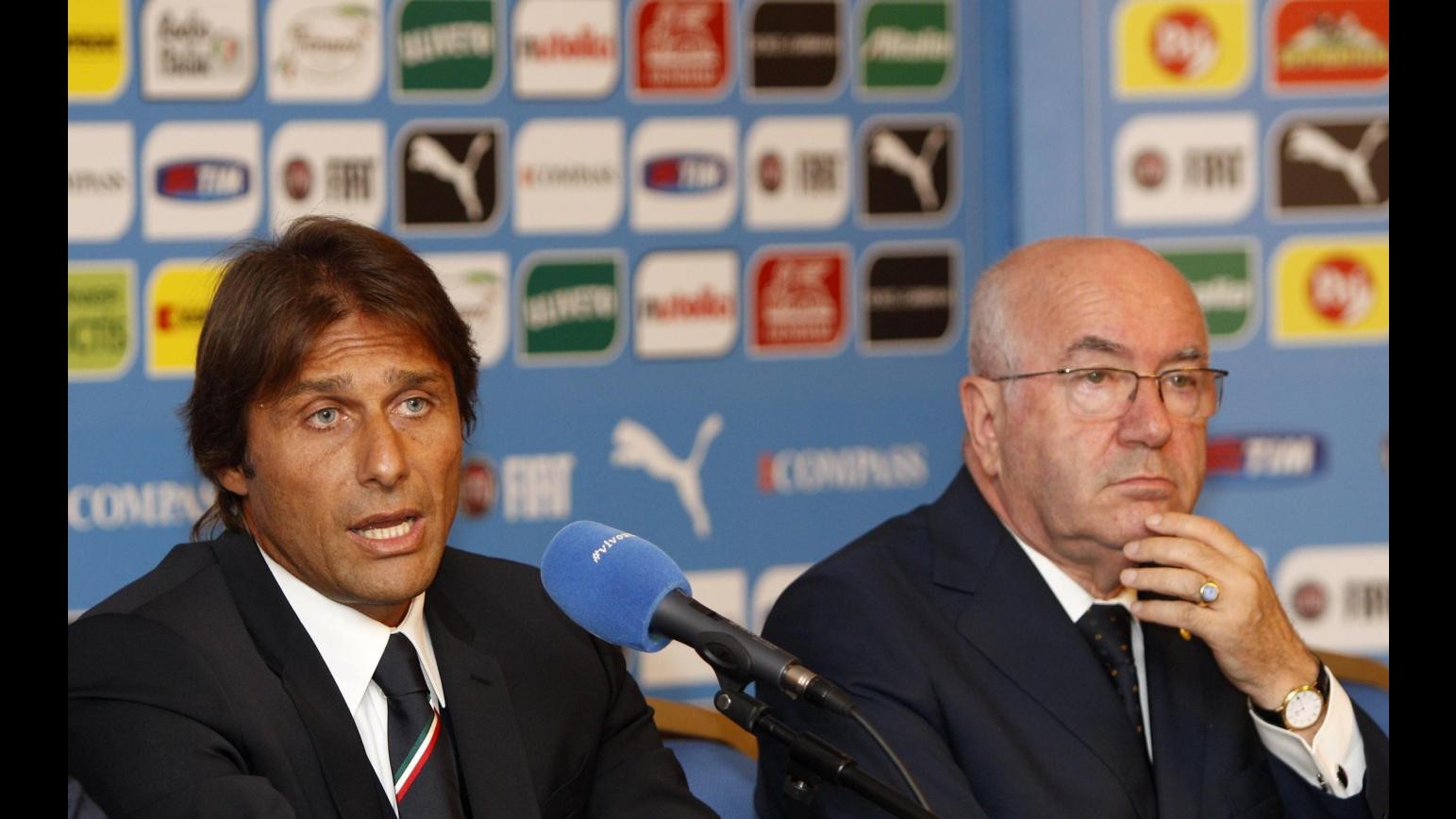 Nazionale, Conte e Tavecchio dribblano polemiche su stipendio: No ingerenze