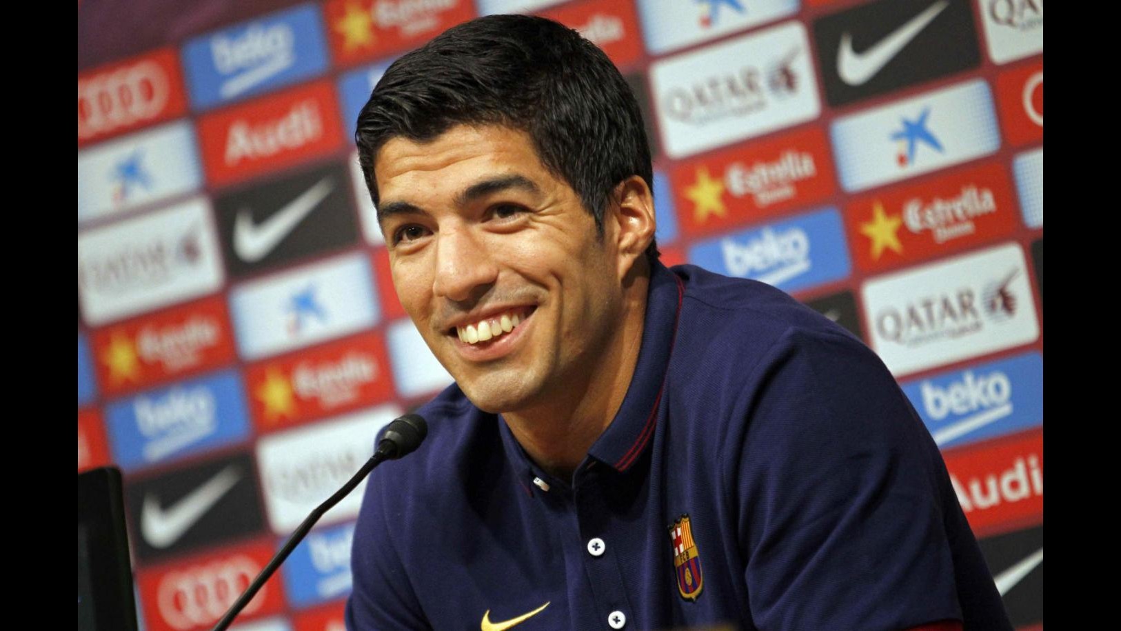 Barcellona, Suarez si presenta: Squalifica va accettata, un sogno essere qui