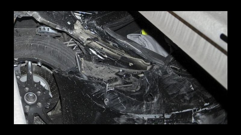 Usa, auto si schianta contro locale a Los Angeles: 7 feriti, uno grave