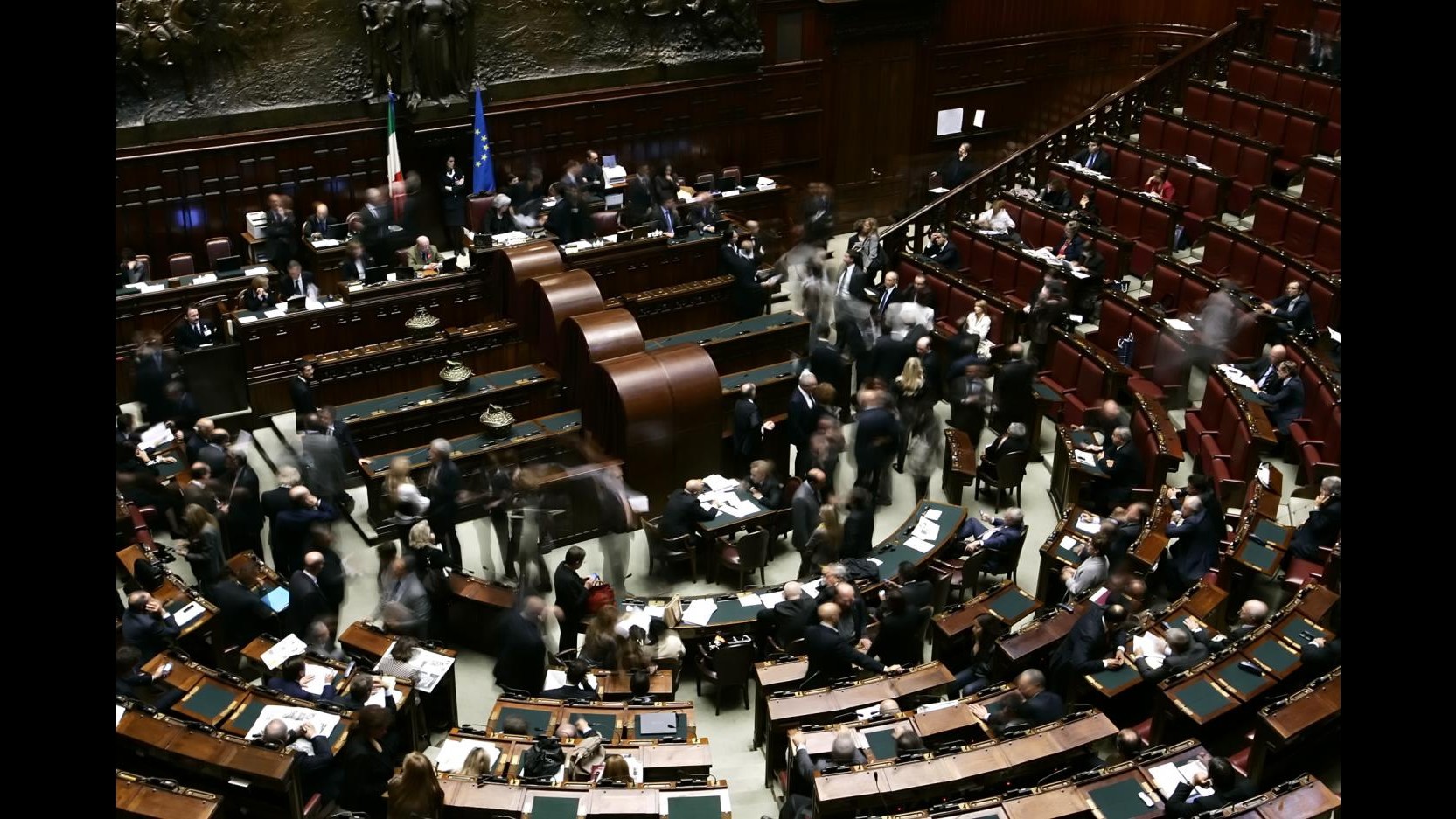 Mediaset, stop aule per 24 ore: Pdl prepara offensiva