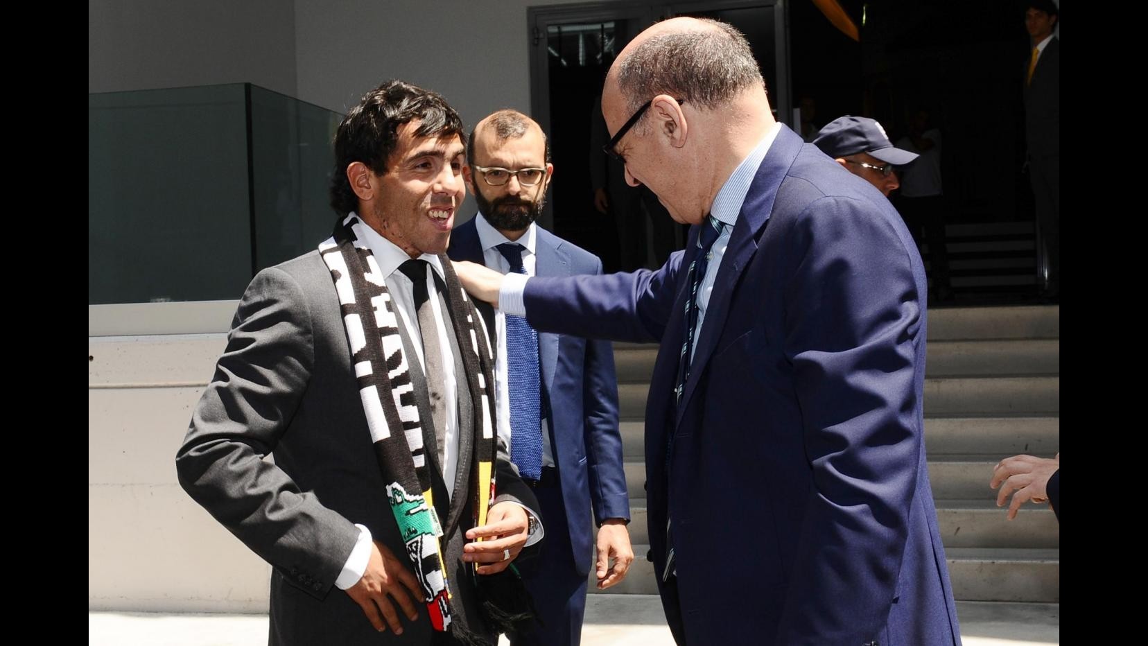 Tevez: Dovrei perdere 6 kg? Non mi hanno neanche pesato