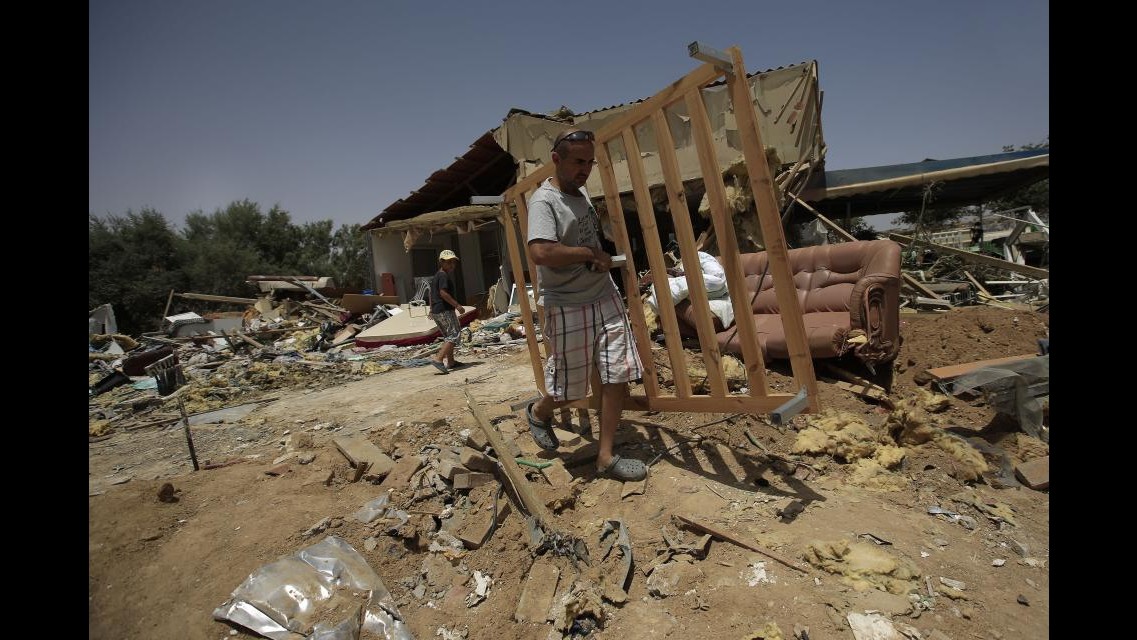 Raid di Israele a Gaza dopo nuova rottura tregua: oltre 100 morti. Condanna di Ban Ki Moon