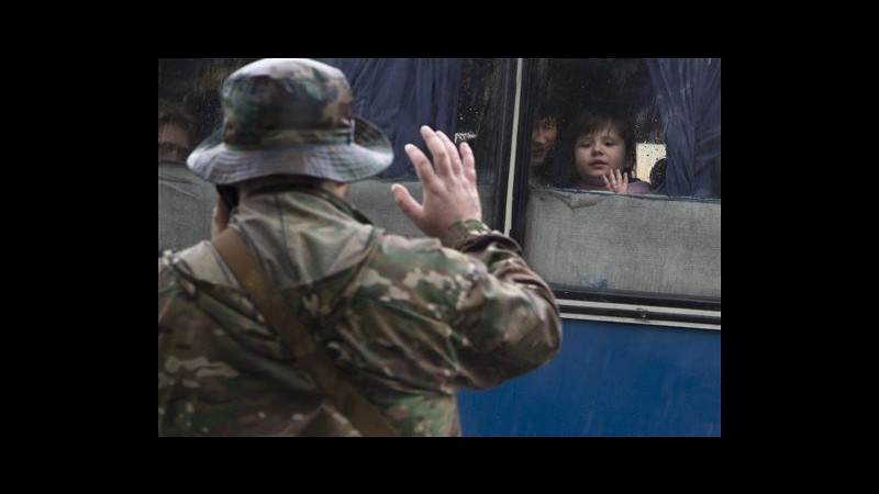 Ucraina, Kiev: Decine civili uccisi in attacco convoglio profughi