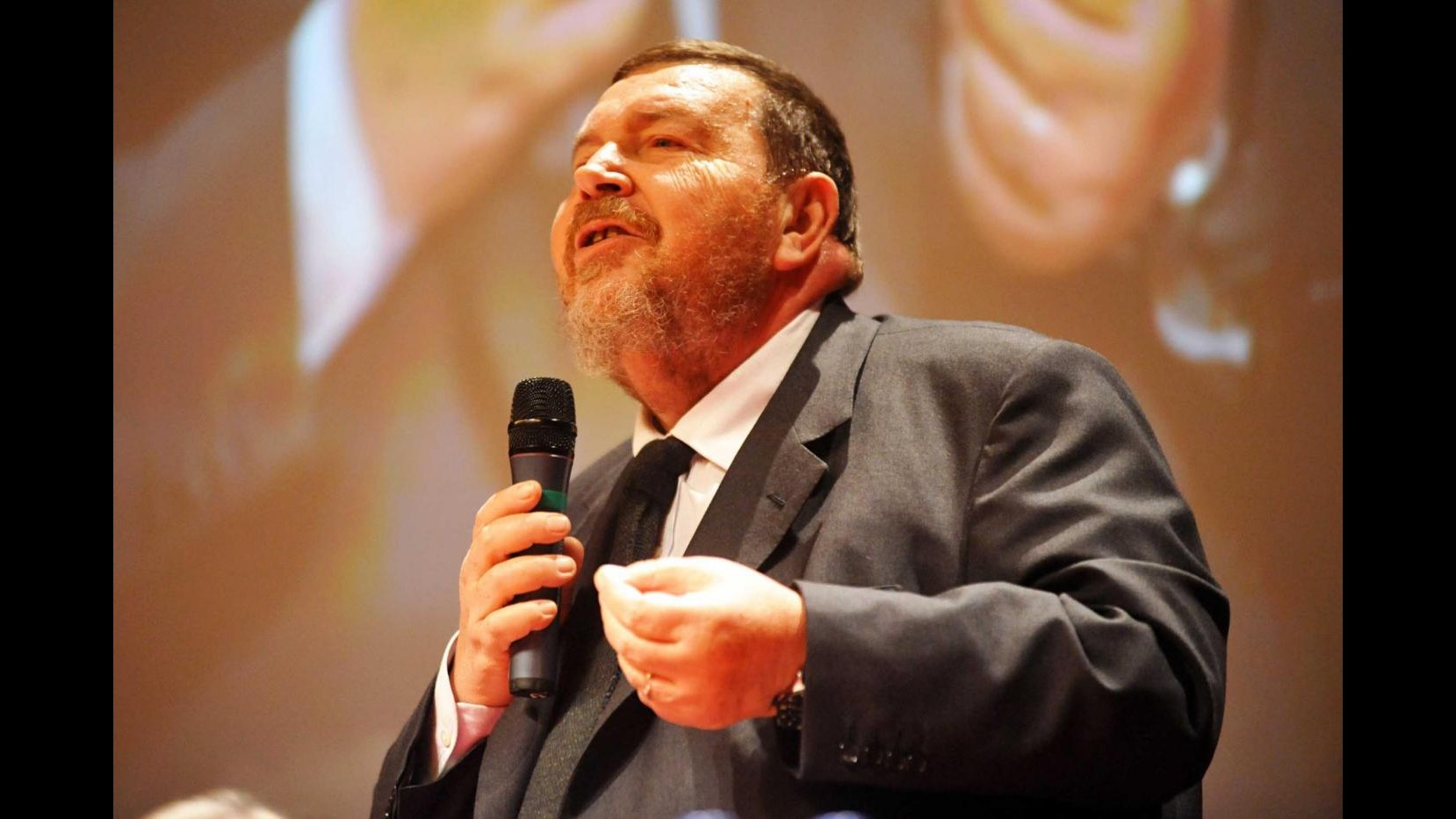 M5S, Ferrara a Grillo: Giornalista dell’anno? Me ne frego