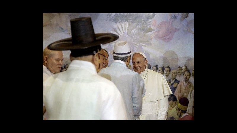 Papa Francesco lascia la Corea del Sud: Pace e riconciliazione nella penisola