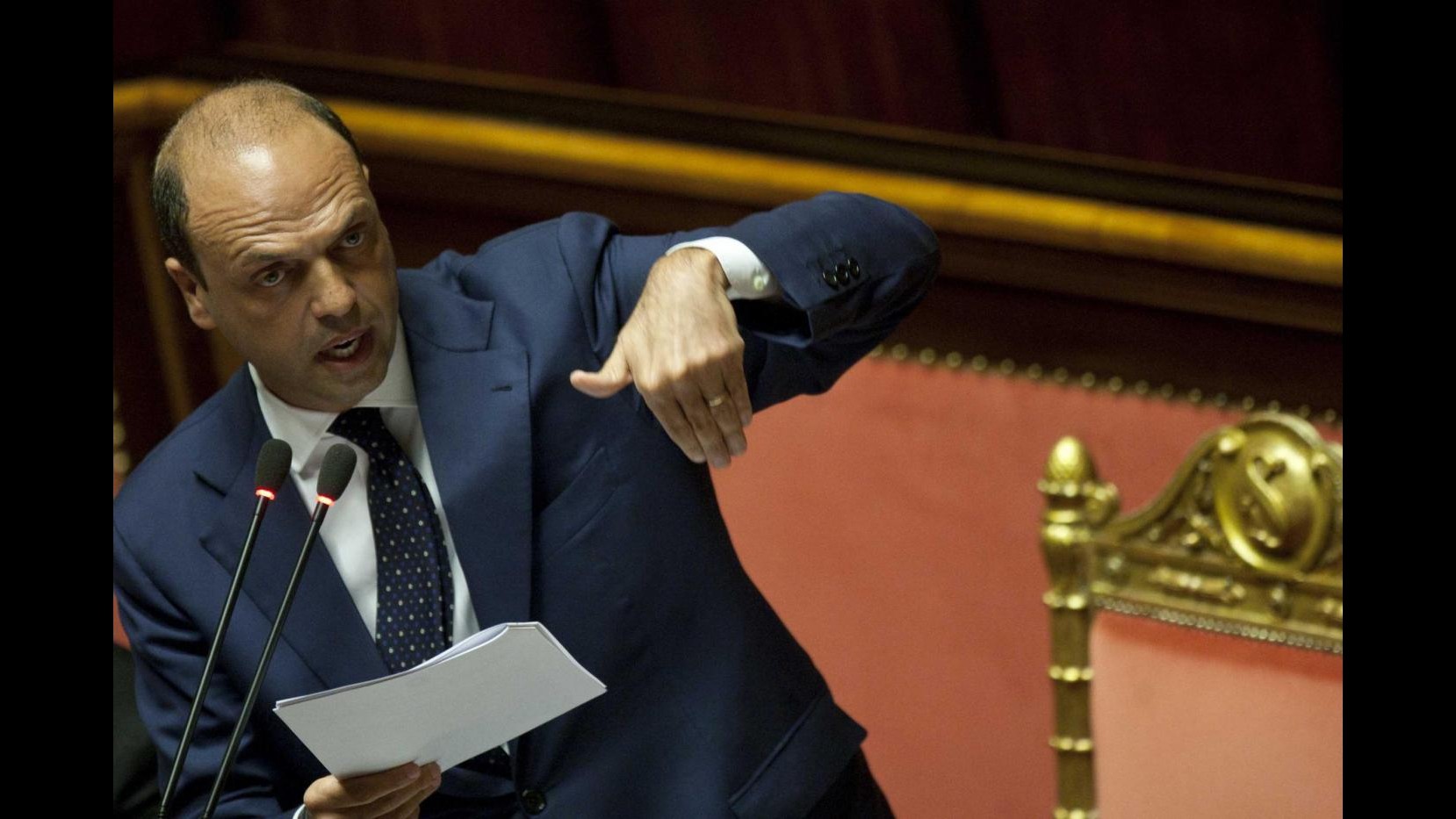 Sbarchi, Alfano: Fermare i mercanti di morte con collaborazione Ue