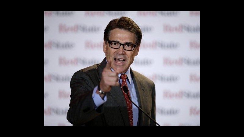 Usa, governatore Texas Rick Perry incriminato per abuso potere