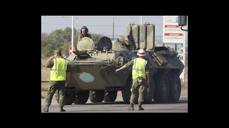 Ucraina denuncia incursione RussiaKiev: Distrutti i loro blindati. Mosca nega