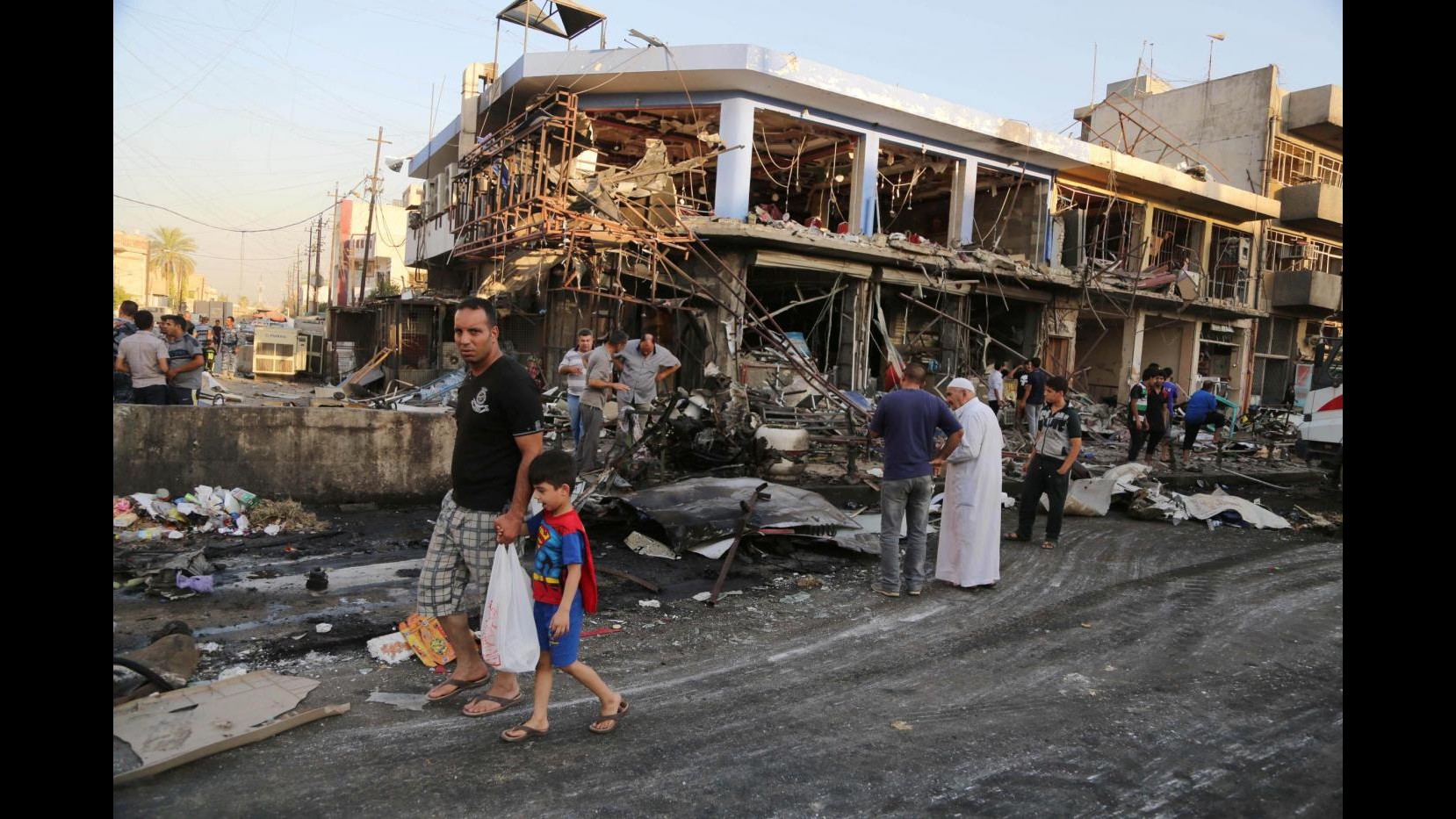 Iraq, scontri tra esercito e Stato islamico a Fallujah: 4 bimbi uccisi
