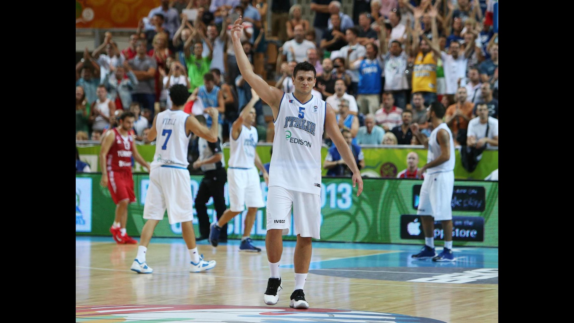 Qualificazione Europei, ottimo esordio per Italia: Russia battuta 65-63, super Gentile