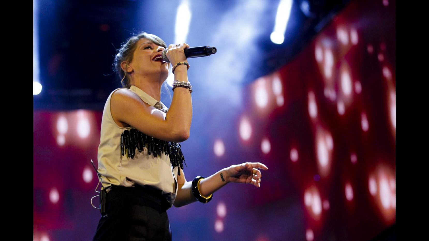 Bari, Alessandra Amoroso in concerto con Dear Jack il 16 agosto