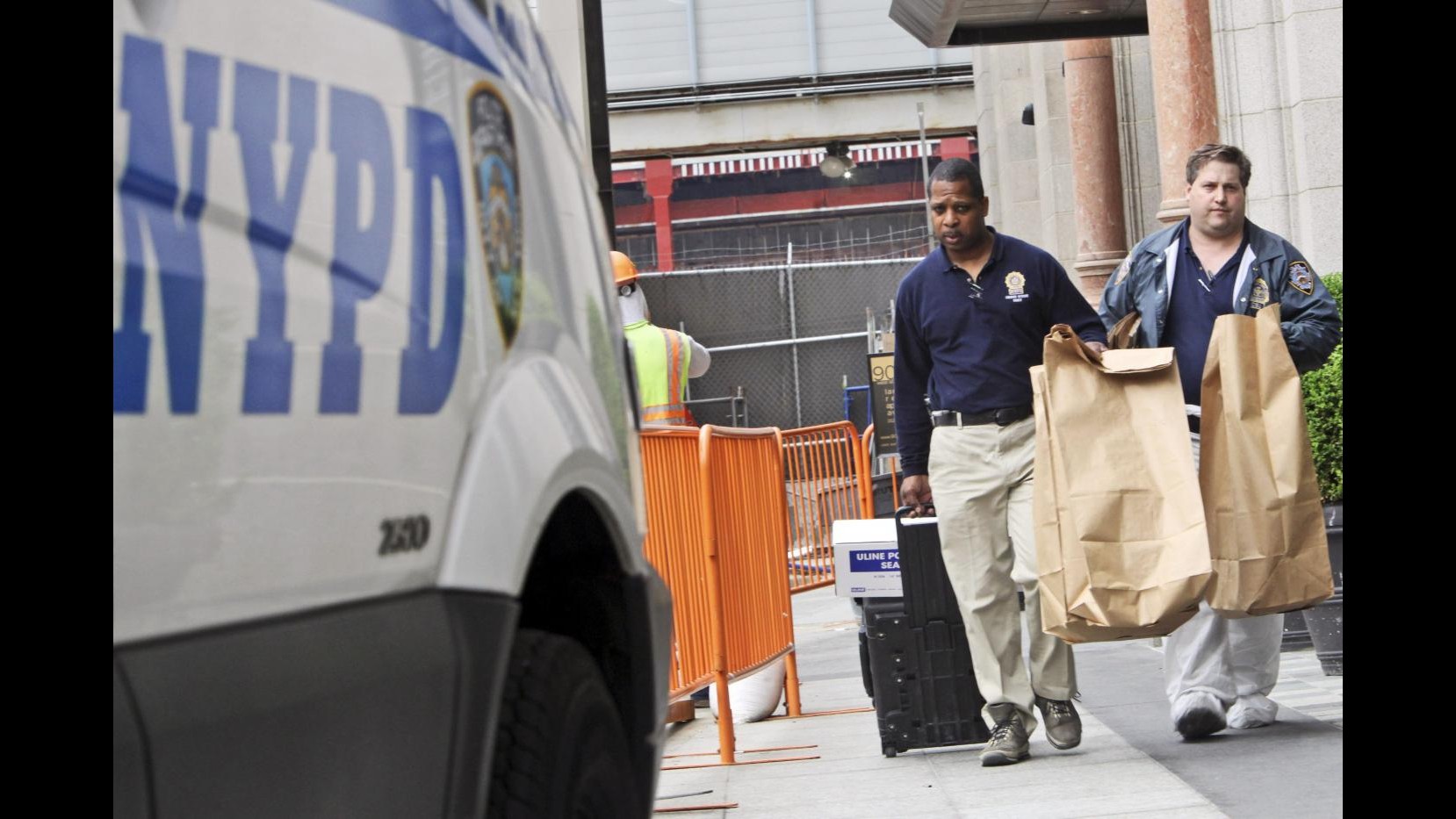 Usa, non getta l’arma e polizia gli spara: 14enne muore a New York