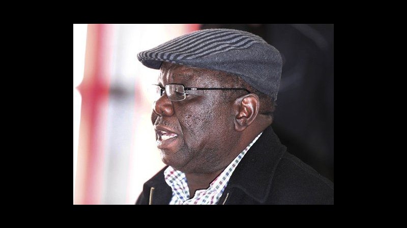 Zimbabwe, Mugabe confermato presidente. Tsvangirai: Voto minato da frodi