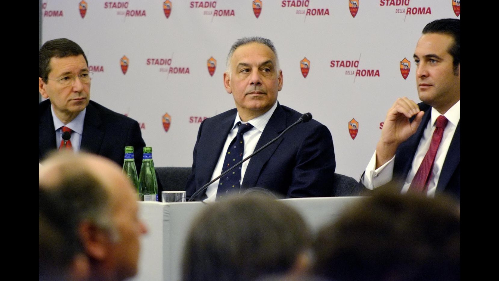 As Roma, Unicredit  cede intera quota a Pallotta  per 33 milioni