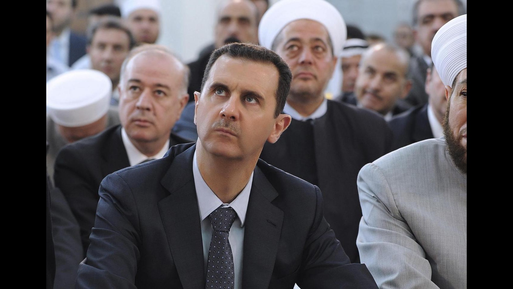 Siria, Assad loda soldati e promette: Sono sicuro che vinceremo
