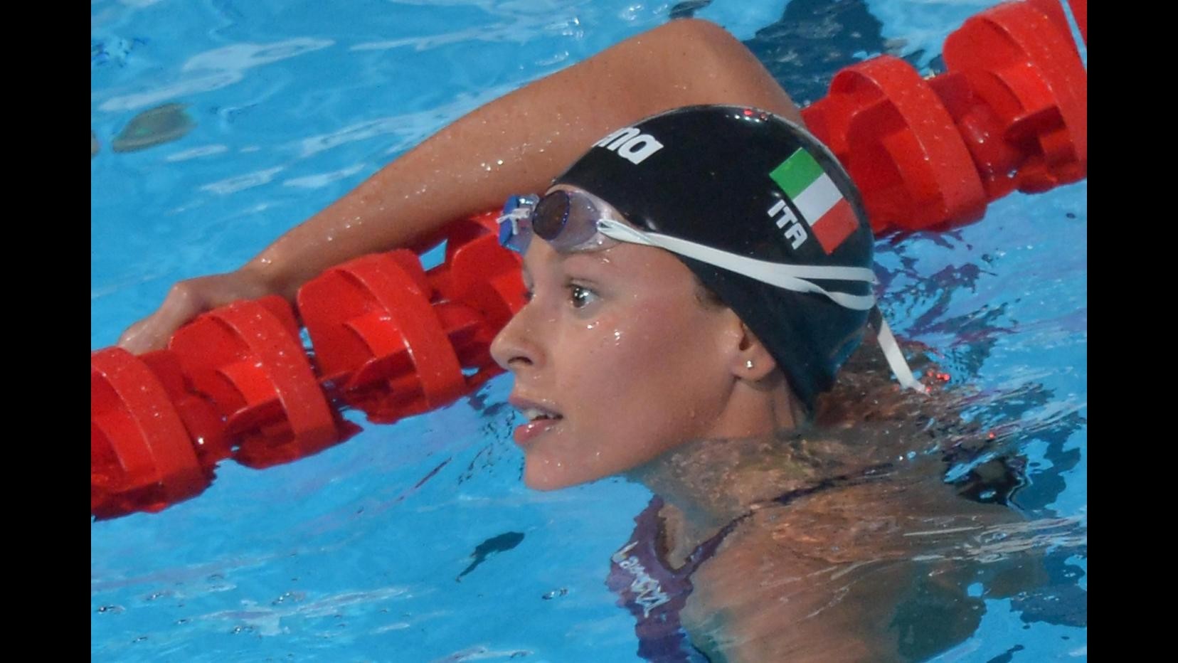 Nuoto, Mondiali: Pellegrini e Mizzau in semifinale 200 stile. Scozzoli out dopo batterie 50 rana