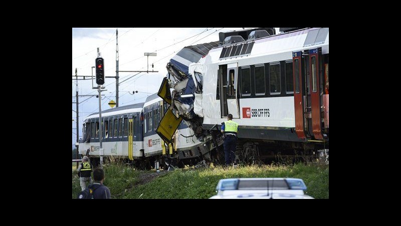 Svizzera, rivisto bilancio scontro treni: almeno 35 feriti, 5 gravi