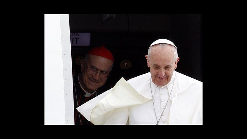 Papa: Se gay cerca Dio, chi sono io per giudicarlo?