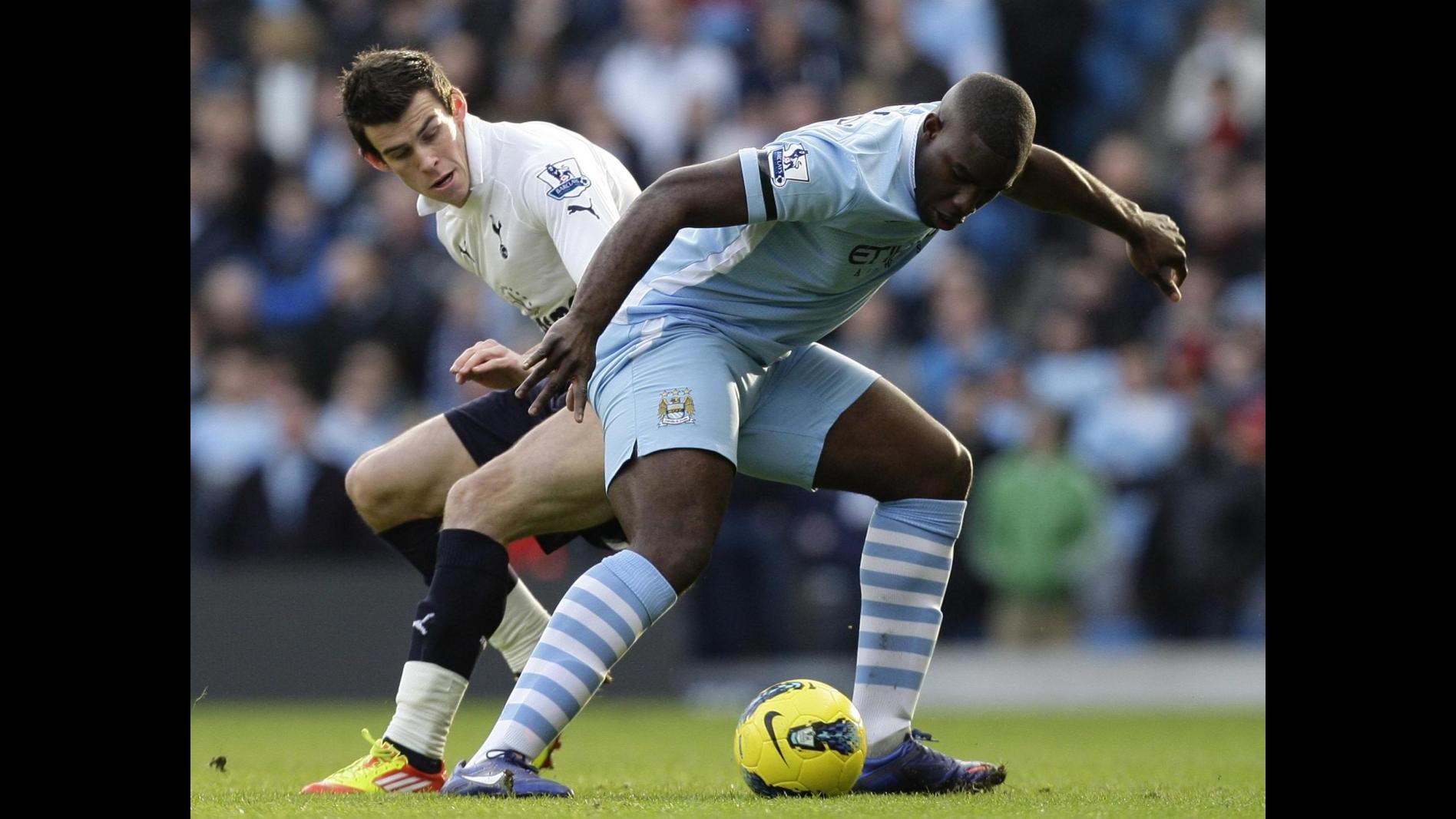 Colpo Fiorentina, inglese Micah Richards sbarca a Firenze