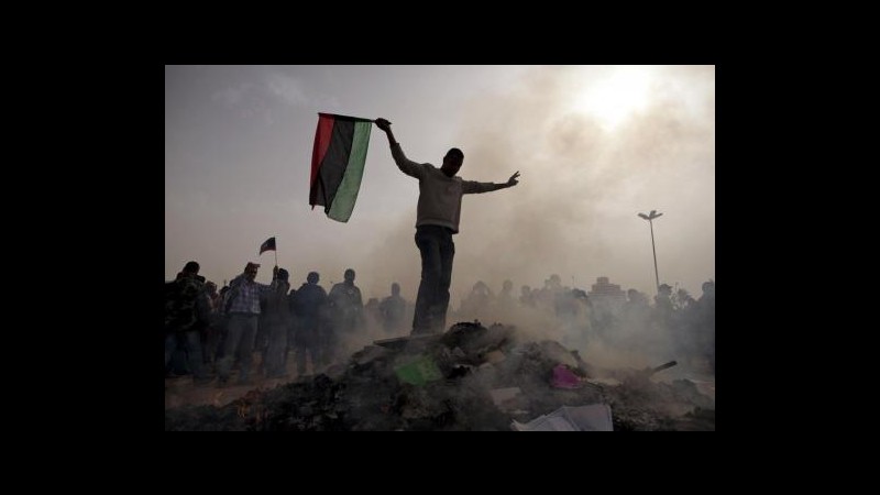 Libia, proteste e assalti a sedi Fratellanza a Tripoli e Bengasi
