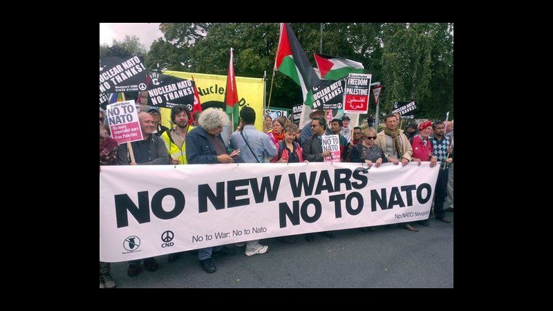 Regno Unito, protesta pacifista a Newport contro vertice Nato