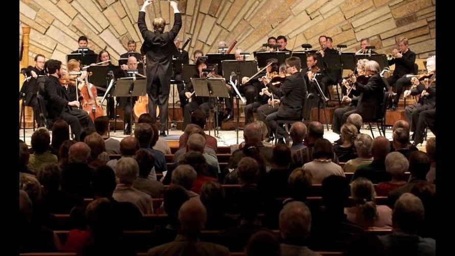 Crisi, orchestra del neosenatore Abbado cancella 3 date: mancano risorse