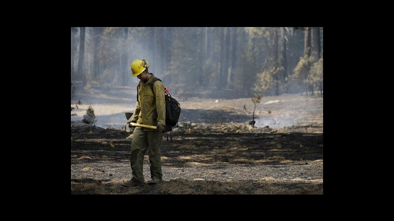 Usa, incendio parco Yosemite contenuto al 30%: bruciati 780 km quadrati