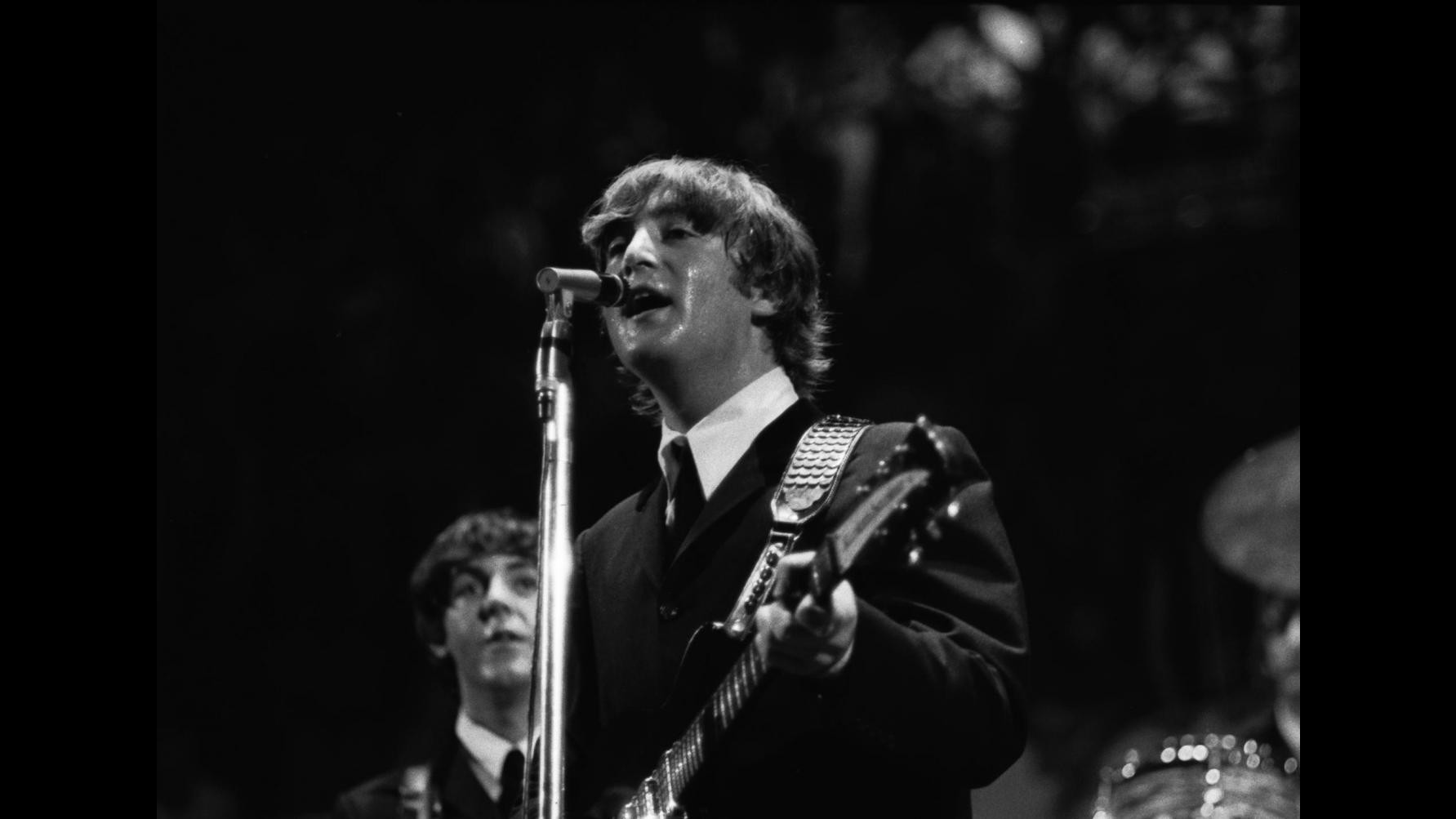 Il killer di John Lennon si pente: Mi dispiace, sono stato un idiota