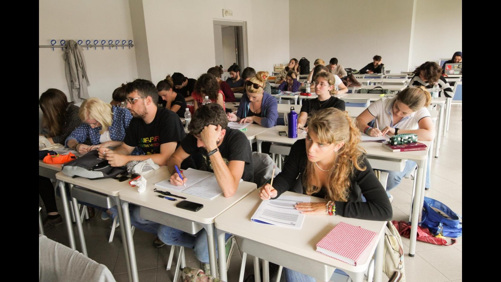 Affitti per studenti non calano: stanza a 380 euro. Milano la più cara