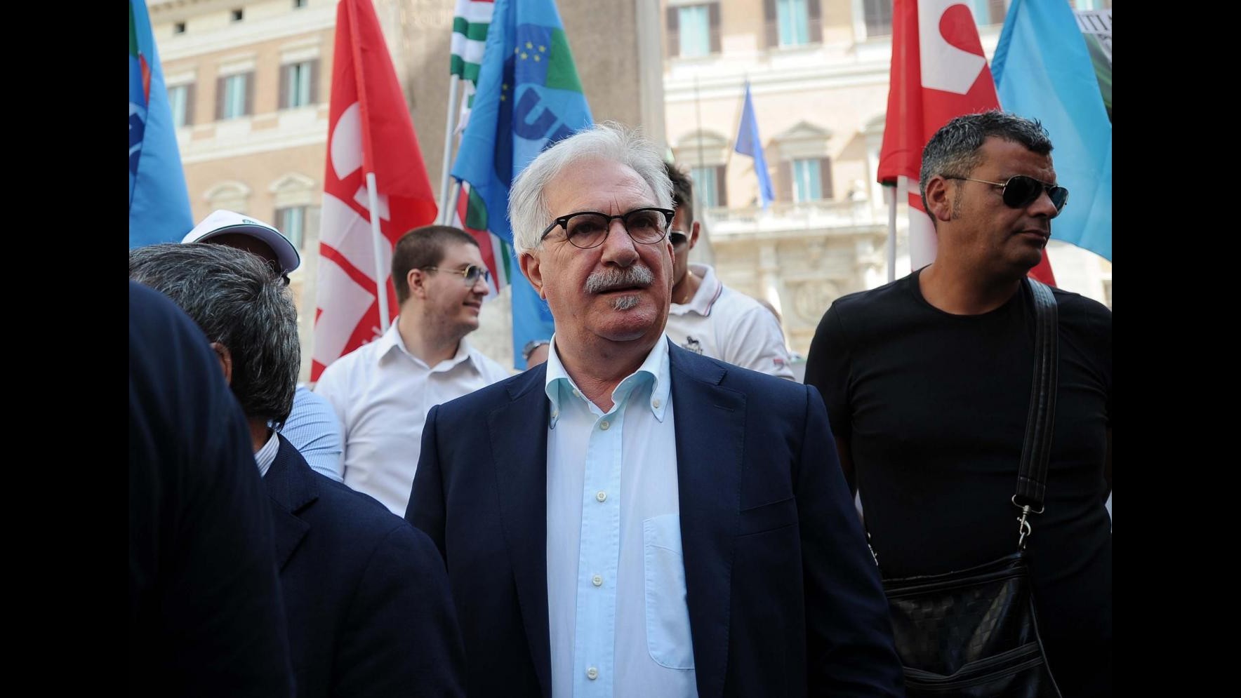 Governo, Bonanni: Autunno difficile, ora Renzi scenda dalla nuvola