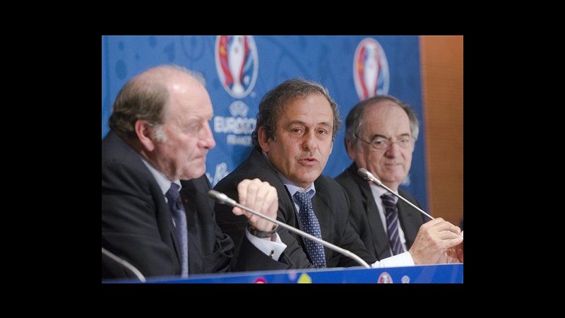 Fifa, Platini non si candida a presidenza contro Blatter ma chiede più trasparenza