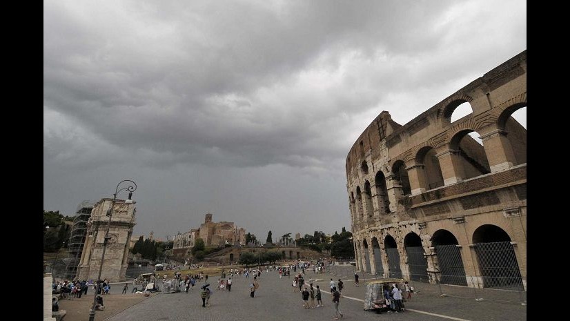 Maltempo, resta l’allerta al sud: in arrivo altri temporali