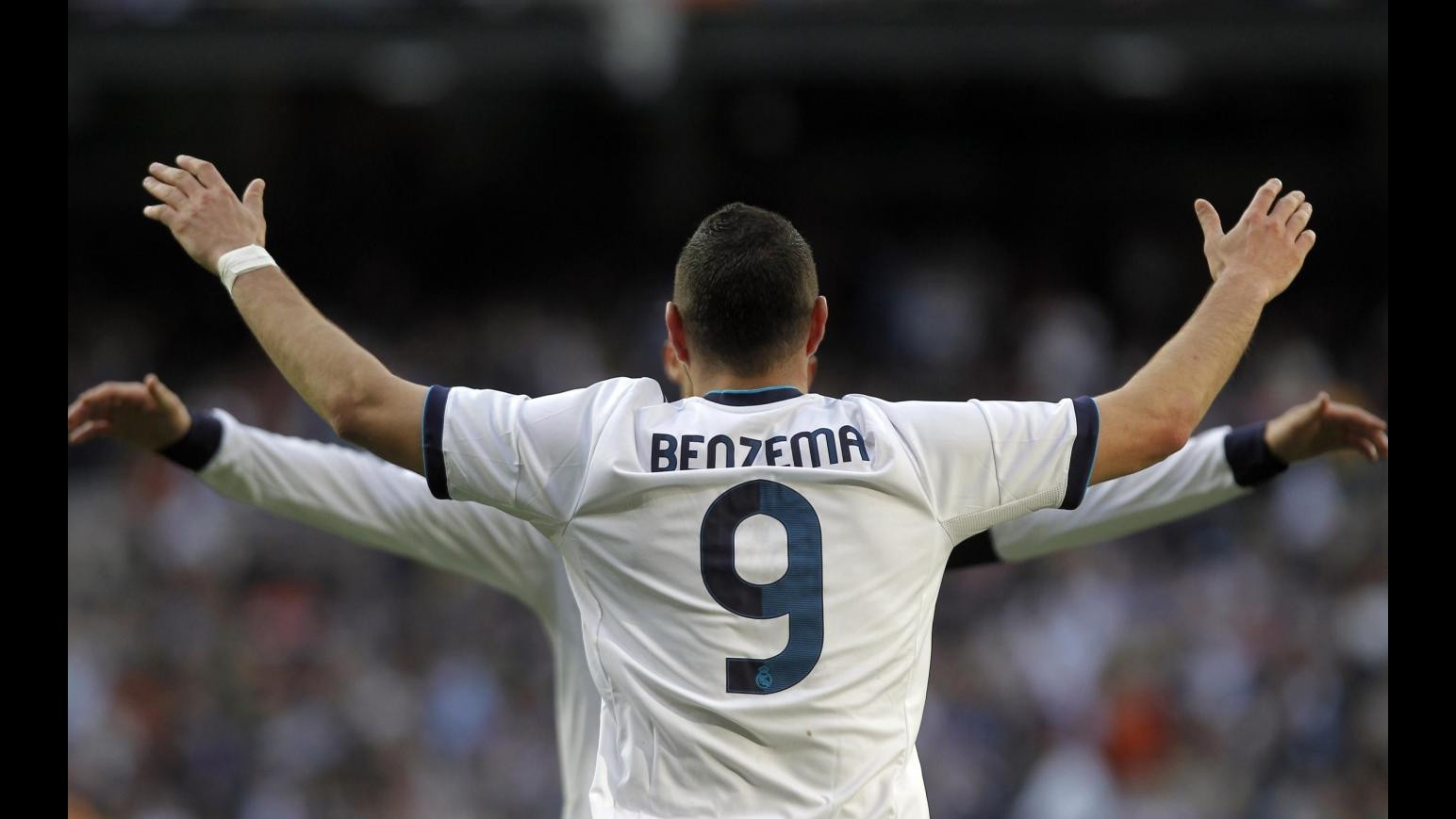 Liga, Benzema trascina il Real Madrid: 1-0 a Granada