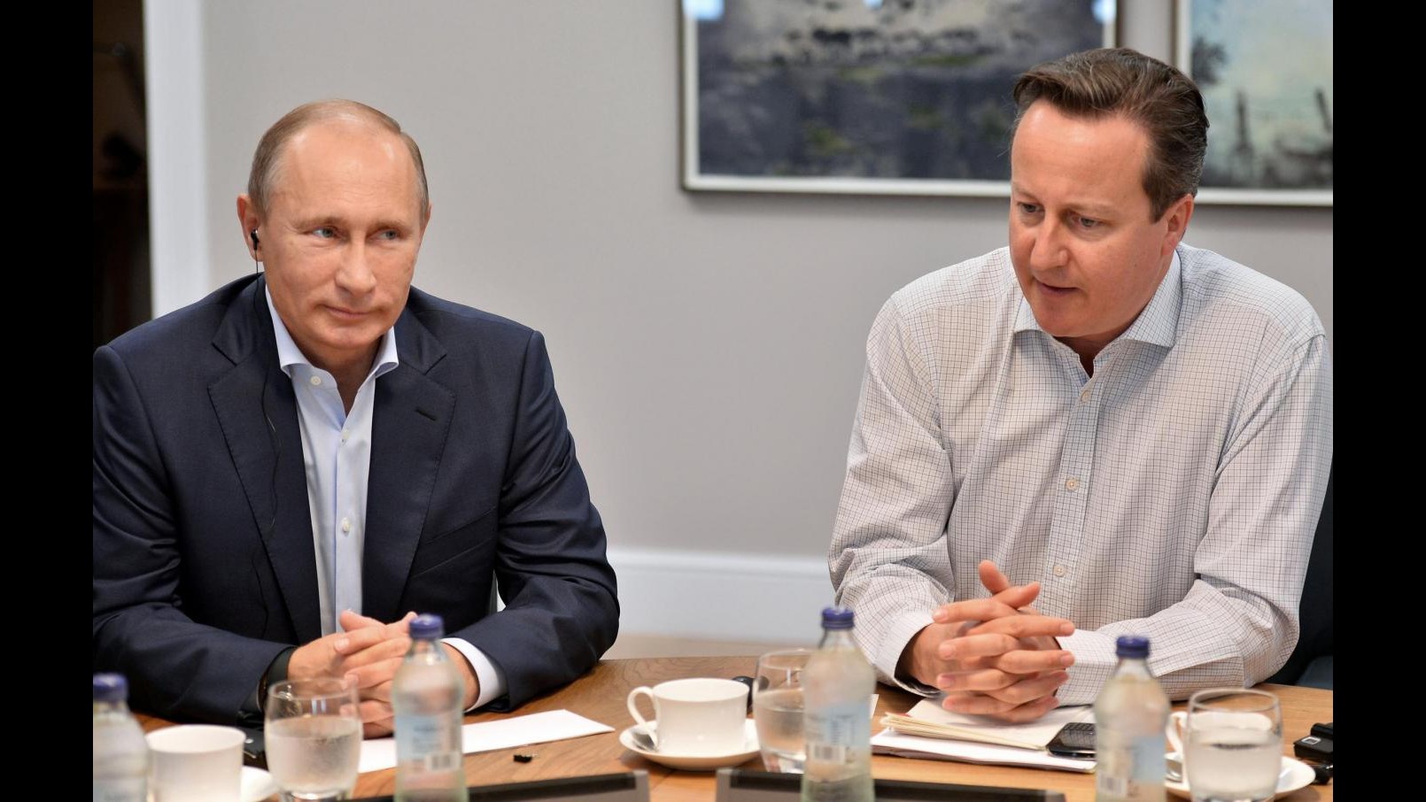 Siria, Putin telefona a Cameron: Non ci sono prove raid armi chimiche