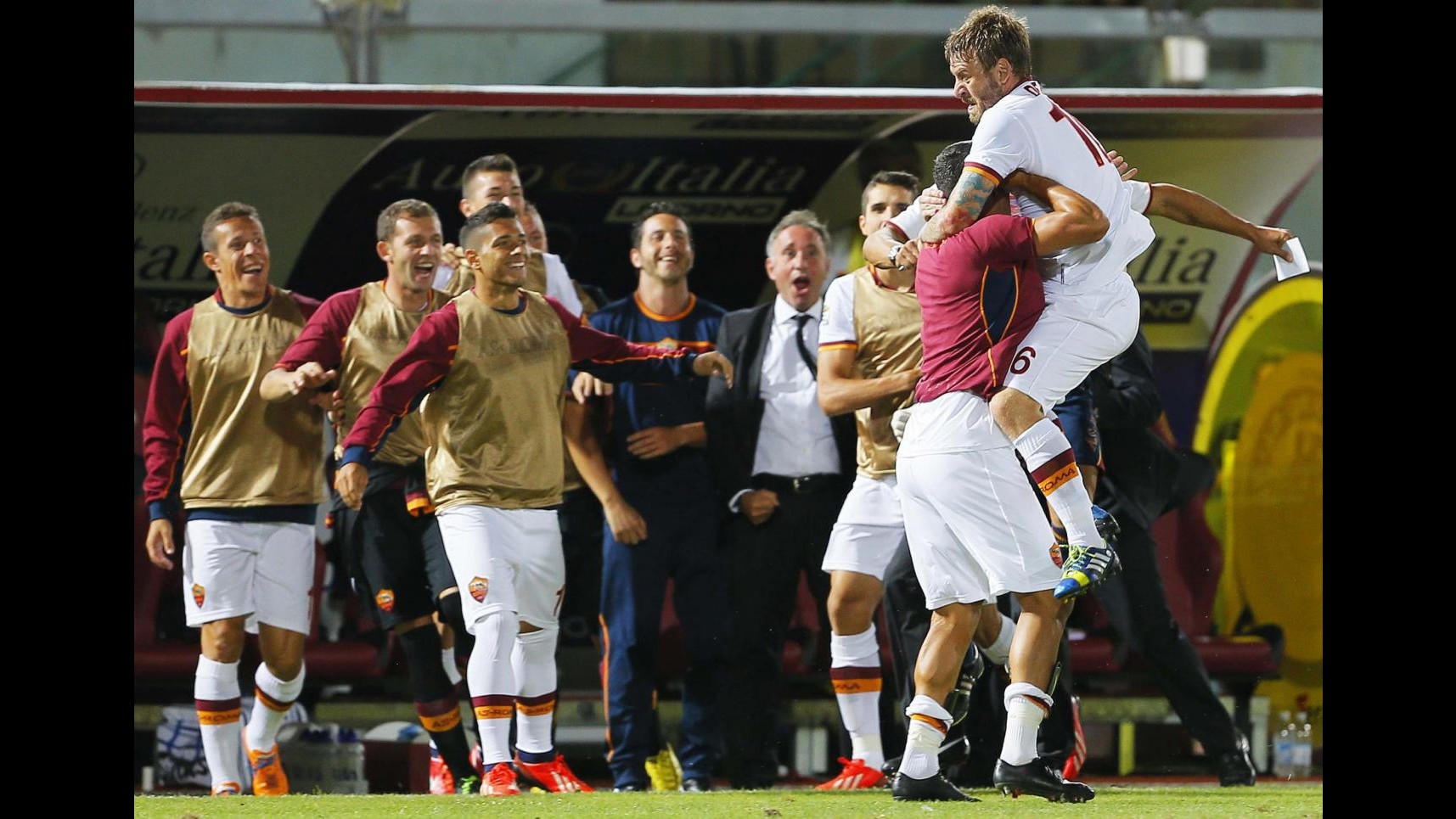 La Roma di Garcia vince e convince: De Rossi-Florenzi stendono Livorno
